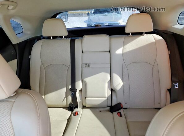2T2HZMAA0LC166208 2020 LEXUS RX White Հետևի նստատեղերի տեսք