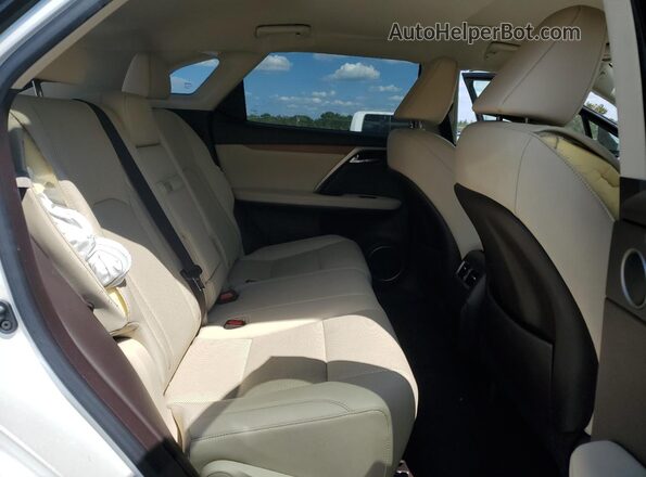2T2HZMDA7LC224536 2020 LEXUS RX White უკანა სალონის ხედი