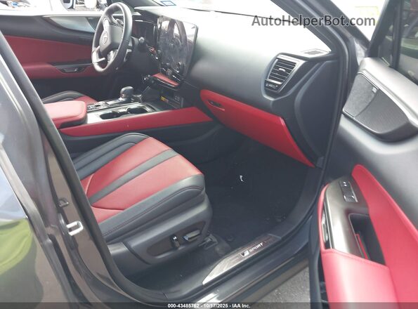 2T2KGCEZ8RC042587 2024 LEXUS NX 350 Gray Вид салону спереду