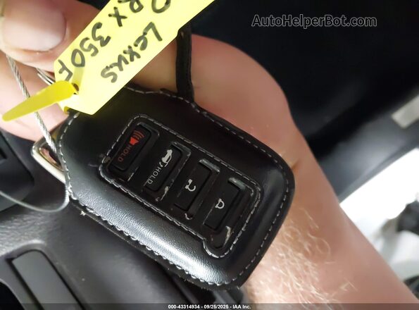 2T2YZMDA0LC252307 2020 LEXUS RX 350 Белый Вид панели приборов