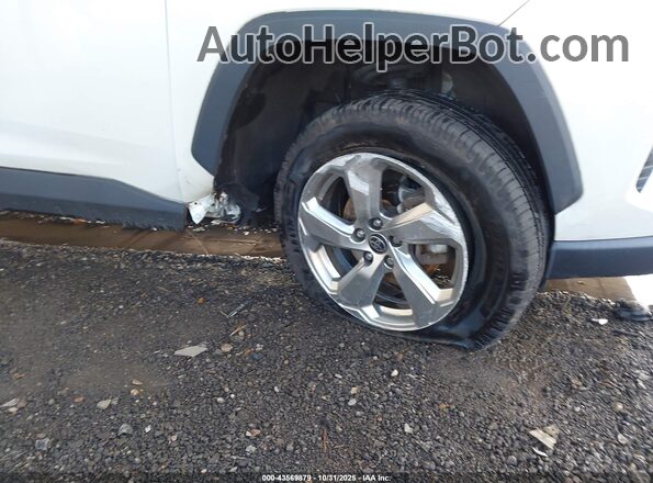 2T3B6RFV4MW023894 2021 TOYOTA LE White Vista frontal