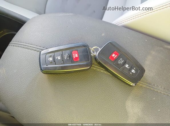 2T3C1RFV6NC174628 2022 TOYOTA LE Black Vista del salpicadero