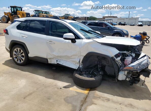 2T3C1RFVXPW282221 2023 TOYOTA LE White Front right