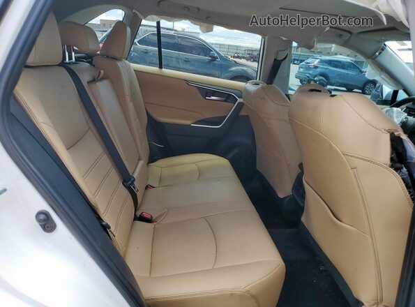 2T3C1RFVXPW282221 2023 TOYOTA LE White Rear interior view