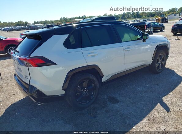 2T3E6RFV2MW016147 2021 TOYOTA RAV4 HYBRID White 