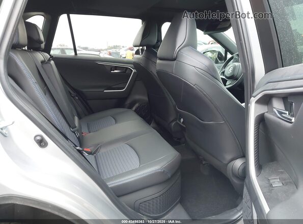 2T3E6RFV6RW063723 2024 TOYOTA RAV4 HYBRID Silver VIN sticker view