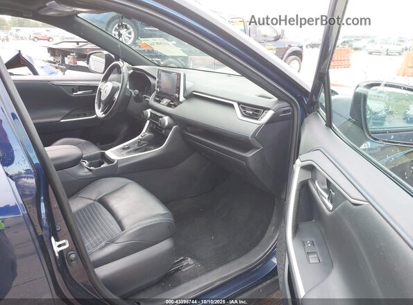 2T3EWRFV4LW072380 2020 TOYOTA RAV4 HYBRID Blue Front interior view