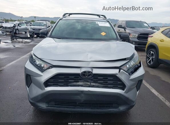 2T3H1RFV4LC050036 2020 TOYOTA LE Silver Widok z przodu
