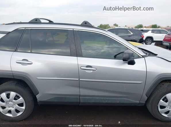 2T3H1RFV4LC050036 2020 TOYOTA LE Silver Widok wnętrza z tyłu