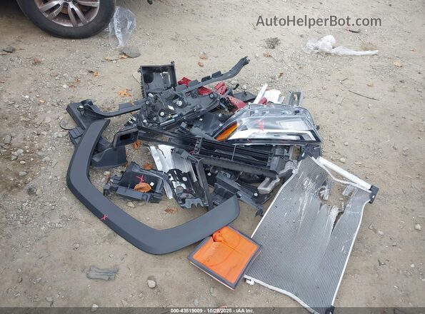 2T3J1RFV2RW420781 2024 TOYOTA RAV4 Red Instrument cluster view