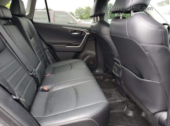 2T3N1RFV7LW093464 2020 TOYOTA LIMITED Charcoal უკანა სალონის ხედი