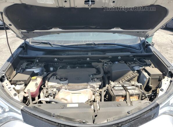 2T3NFREV7GW286366 2016 TOYOTA RAV4 Silver Շարժիչի բաժամունքի տեսք