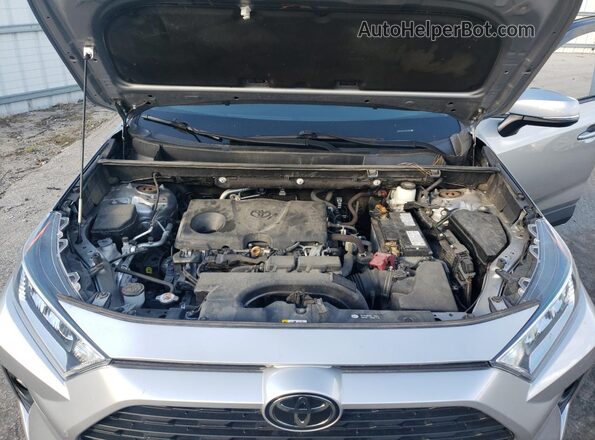 2T3P1RFV2LC093902 2020 TOYOTA LE Silver Շարժիչի բաժամունքի տեսք