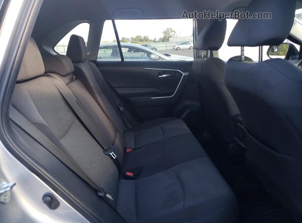 2T3P1RFV2LC093902 2020 TOYOTA LE Silver Սալոնի հետևի տեսք
