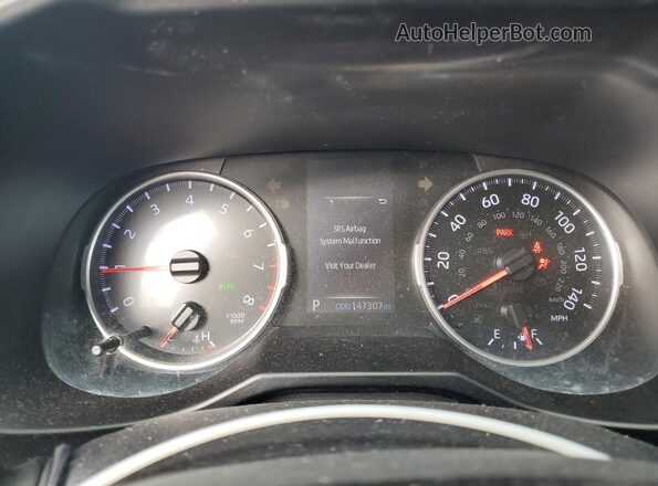 2T3P1RFV6LW084375 2020 TOYOTA LE Red Instrument cluster view