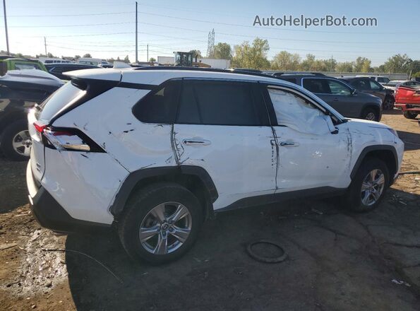 2T3P1RFV9PW382831 2023 TOYOTA LE White Задня права чверть