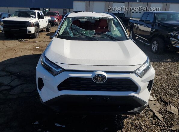 2T3P1RFV9PW382831 2023 TOYOTA LE White Вид спереду