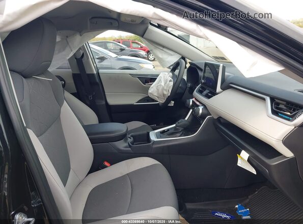 2T3P1RFVXSW550307 2025 TOYOTA LE Black Vista interior delantera