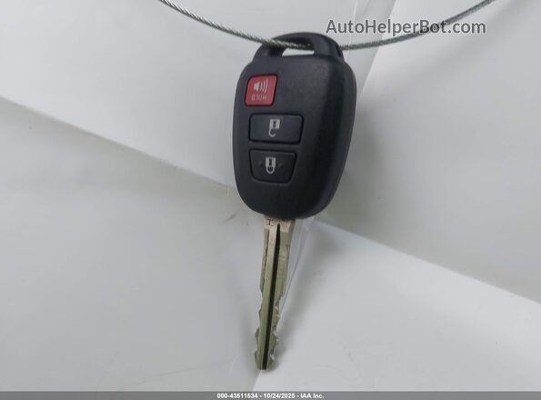 2T3RFREV9HW635885 2017 TOYOTA LE Gray Vista del salpicadero