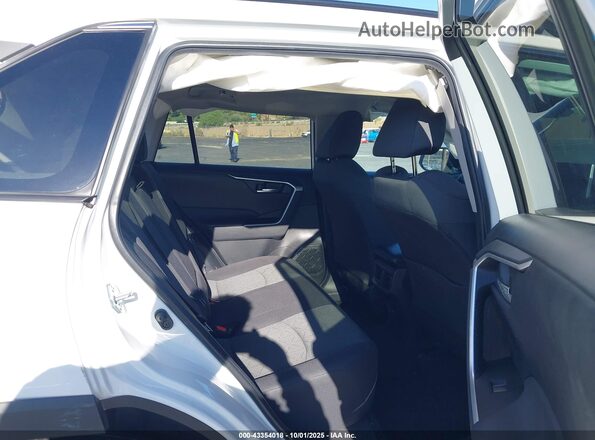 2T3W1RFV2RW330956 2024 TOYOTA LE White Vista de la etiqueta del VIN