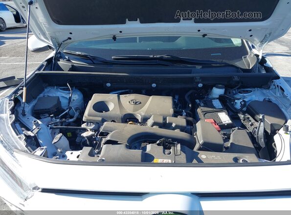 2T3W1RFV2RW330956 2024 TOYOTA LE White Vista trasera