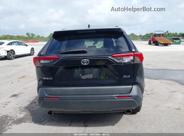 2T3W1RFV6MW140652 2021 TOYOTA LE Черный 