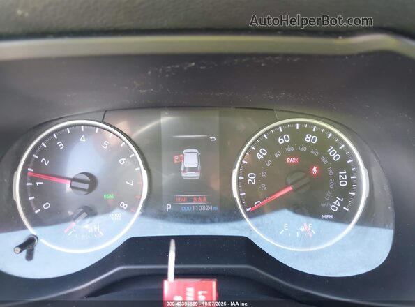 2T3W1RFV7LW070884 2020 TOYOTA LE Белый Вид задних сидений