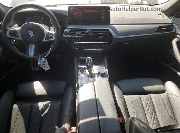 WBA53BJ04NWX46363 2022 BMW 5 SERIES Синий Вид щитка приборов