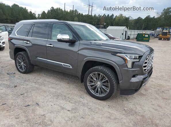 7SVAAABA5PX008924 2023 TOYOTA SEQUOIA Gray წინა ხედი