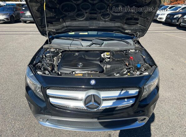 WDCTG4EB3HJ294312 2017 MERCEDES-BENZ GLA Black Սարքավորումների վահանակի տեսք
