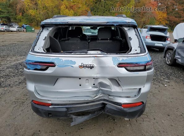 1C4RJJAG5P8835769 2023 JEEP GRAND CHER Серебряный Вид салона спереди