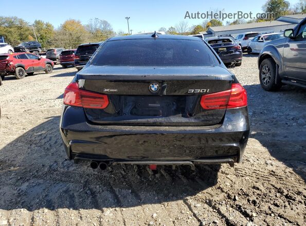 WBA8D9G31HNU65023 2017 BMW OTHER Black Вид салону спереду