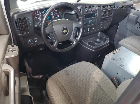 1GCWGAFP2L1272581 2020 CHEVROLET EXPRESS White Instrument cluster view