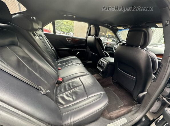 1LN6L9HK0J5602697 2018 LINCOLN CONTINENTA Черный 