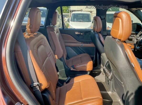 5LM5J7WC4LGL18575 2020 LINCOLN AVIATOR Burgundy Սալոնի դիմացի տեսք