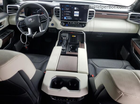 7SVAAABA5PX008924 2023 TOYOTA SEQUOIA Gray ხელსაწყოთა პანელის ხედი