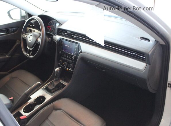 1VWSA7A37MC006922 2021 VOLKSWAGEN PASSAT White 
