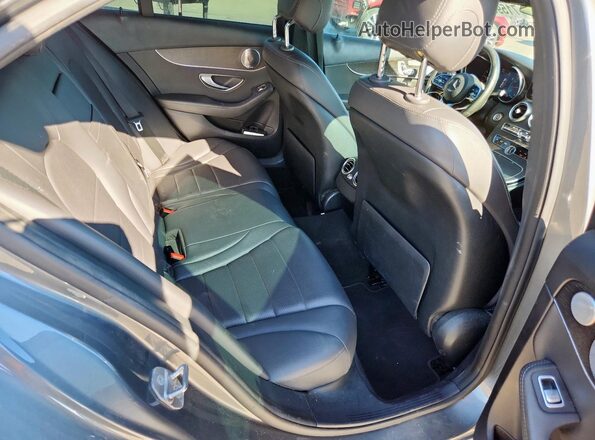 55SWF8DBXLU326976 2020 MERCEDES-BENZ C Gray Rear interior view