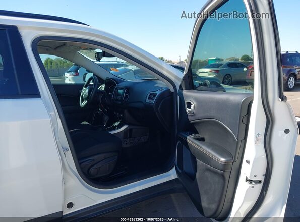 3C4NJCAB7HT629497 2017 JEEP NEW COMPASS White 