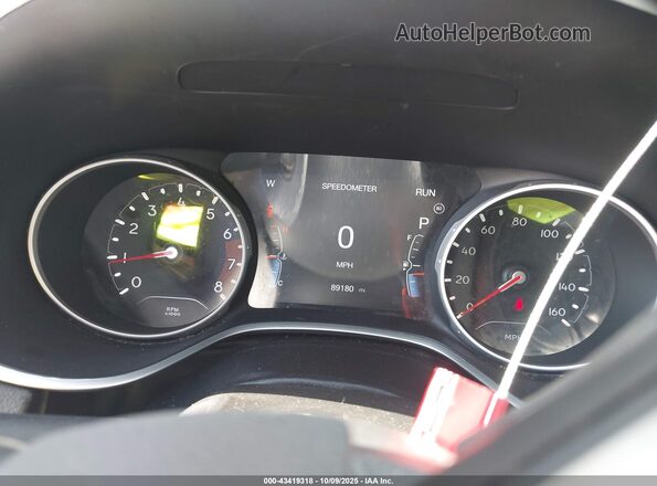 3C4NJCAB8LT243082 2020 JEEP COMPASS Red Vista de los asientos traseros