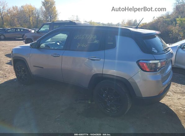 3C4NJCBB1NT234807 2022 JEEP COMPASS Silver Trasero izquierdo