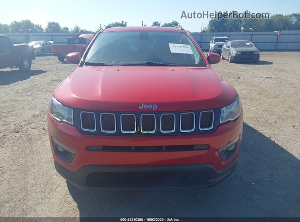 3C4NJCBB3JT309064 2018 JEEP COMPASS Red 