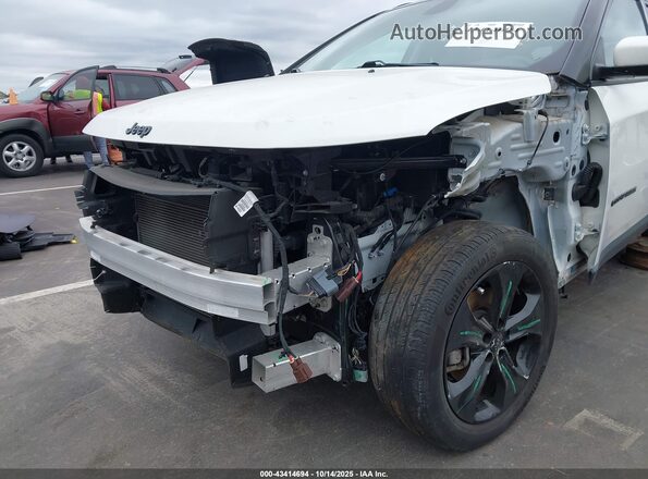 3C4NJCBB7LT147488 2020 JEEP COMPASS White Դիմացի տեսք