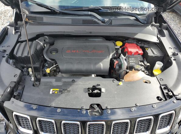 3C4NJCBB9LT135908 2020 JEEP COMPASS Black Widok wnętrza z tyłu