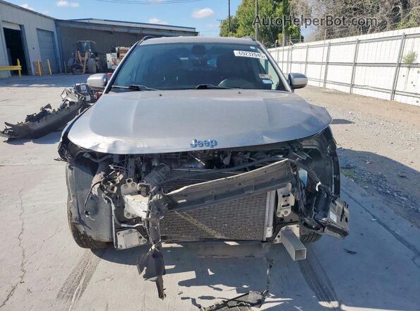 3C4NJCBB9LT230033 2020 JEEP COMPASS Серебряный Вид спереди