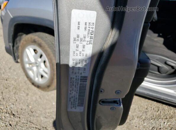 3C4NJDAB5LT107045 2020 JEEP COMPASS Silver Вид наклейки з VIN-кодом