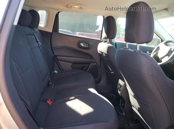 3C4NJDAB5LT107045 2020 JEEP COMPASS Silver Вид задньої частини салону