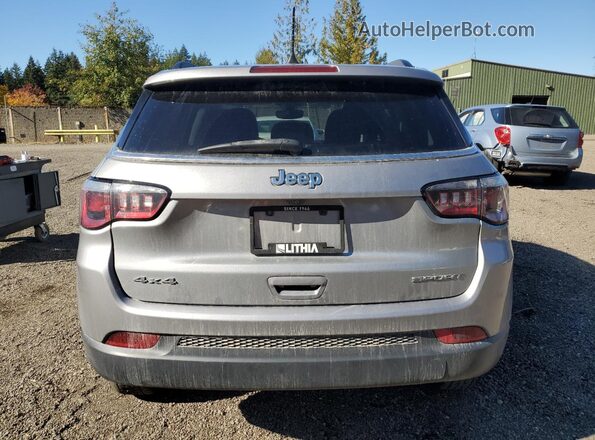 3C4NJDAB5LT107045 2020 JEEP COMPASS Silver Вид ззаду