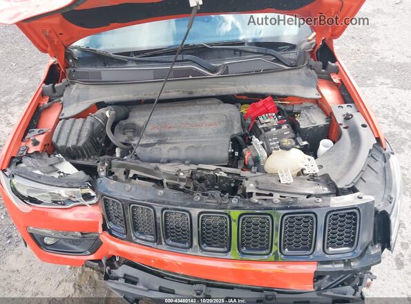 3C4NJDAB5LT242848 2020 JEEP COMPASS Orange Rear view