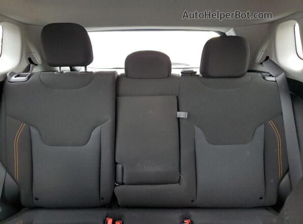3C4NJDAB8NT221124 2022 JEEP COMPASS Черный Вид задних сидений